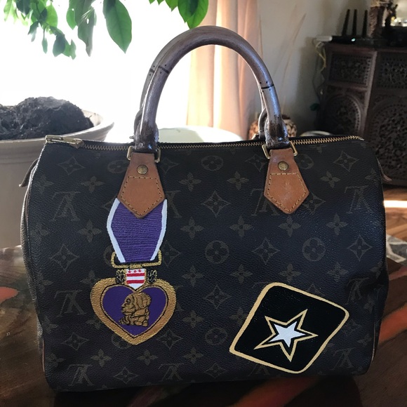 Custom Hand Painted Speedy 30 signed by artist. - Picture 2 of 8